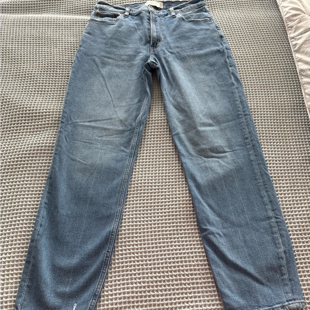 Abercrombie & Fitch The Mom High Rise Jeans